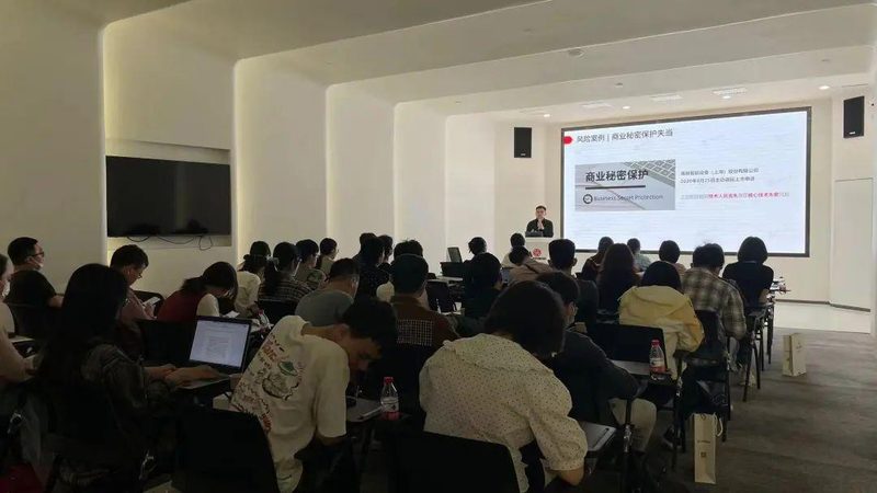 公司经营范围变更后，社保账户如何妥善处理？**